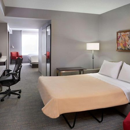 Hilton Garden Inn Toronto Airport West/Mississauga Ngoại thất bức ảnh