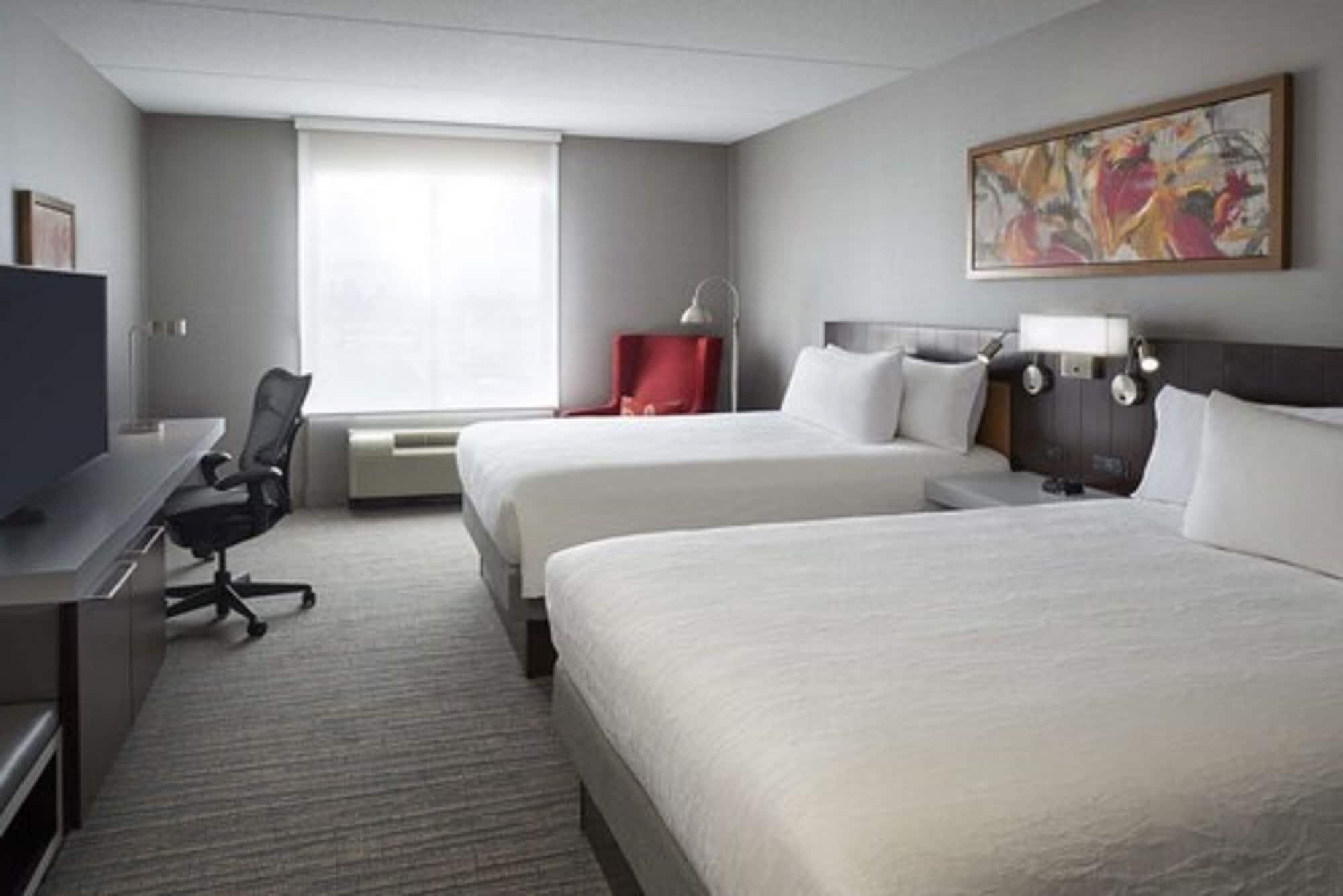 Hilton Garden Inn Toronto Airport West/Mississauga Ngoại thất bức ảnh